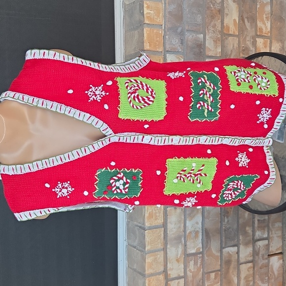 Christmas Vest Women's Size XL. - Picture 3 of 5